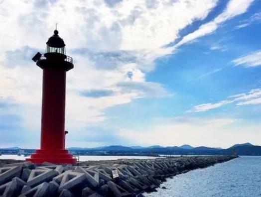 韓國濟(jì)州島十大旅游景點(diǎn)排行 牛島是可以選擇全天游覽