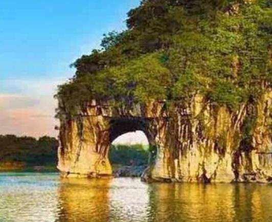 中國(guó)最美景點(diǎn)九大排行榜 麗江自古就是一個(gè)多民族聚居的地方
