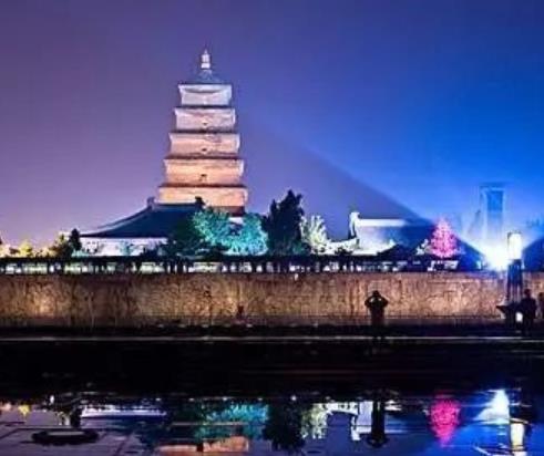 世界十大知名噴泉旅游景點(diǎn)排行 半坡大橋噴泉位于韓國(guó)首爾