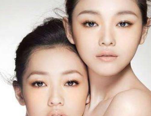 娛樂圈明星幫派 “六年一班”主題應該是永遠有一顆童真的心吧
