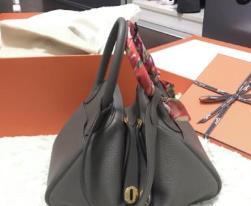 全球圍巾品牌排行榜 HERMES獨(dú)一無二的品牌地位