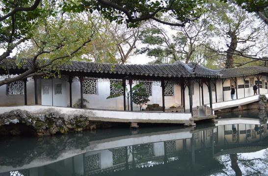 國內適合4月份出游的十大景點排行 黑龍江五大連池是國家AAAAA級旅游景區(qū)