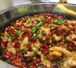 四川魚火鍋十大品牌 藤椒魚火鍋鮮而不腥回味悠長(zhǎng)