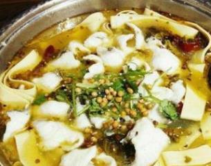 四川魚火鍋十大品牌 藤椒魚火鍋鮮而不腥回味悠長(zhǎng)