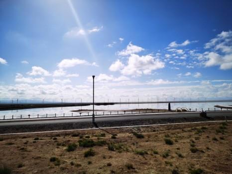 去茶卡天空壹號,逃離這夏日極惡都市