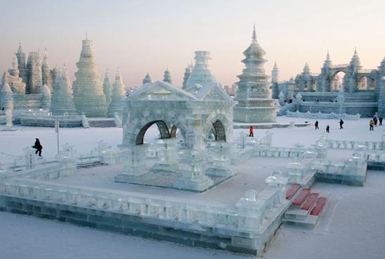 哈爾濱冰雪大世界的門(mén)票是通票嗎?哈爾濱冰雕節(jié)持續(xù)多長(zhǎng)時(shí)間?