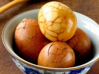 經(jīng)常吃茶葉蛋好嗎?茶葉蛋有營養(yǎng)嗎?雞蛋用茶葉煮好嗎