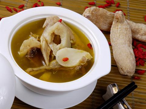天麻燉老鴿：天麻的功效與作用，天麻的營養價值，天麻的副作用