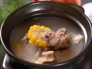 玉米排骨湯的營(yíng)養(yǎng)價(jià)值-玉米排骨湯的做法