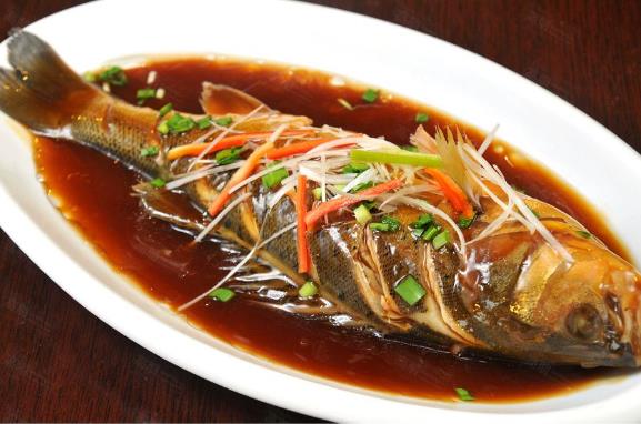 鱸魚是淡水魚還是海魚?吃鱸魚的禁忌有哪些?鱸魚多少錢一斤?
