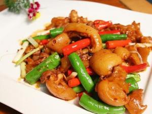 炒菜時用什么油好？用什么油炒菜好吃