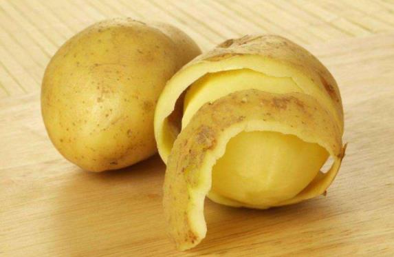 怎樣快速去除土豆皮?新鮮土豆去皮方法