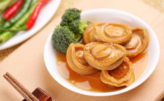 鮑魚怎么清洗才算干凈?鮑魚死了還可以吃嗎?
