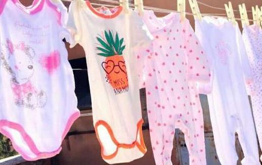 回南天寶寶衣服發(fā)霉該怎么辦?如何預(yù)防寶寶的衣服發(fā)霉