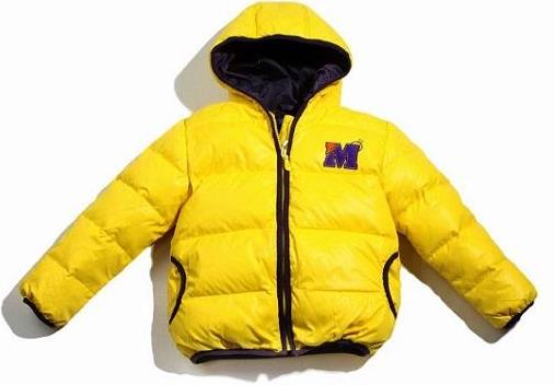 羽絨服有一塊沒有羽絨屬于瑕疵嗎?羽絨服結(jié)塊是不是質(zhì)量不好?