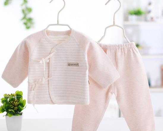 掛燙機(jī)把衣服燙黃了怎么辦?衣服上為什么有黃點(diǎn)點(diǎn)?