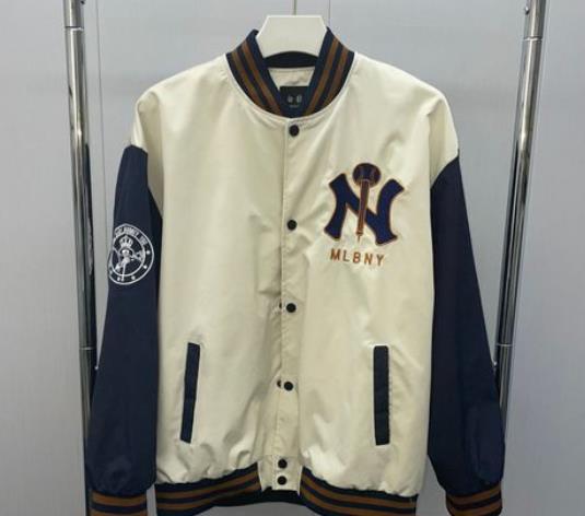 棒球服洗皺了怎么辦?棒球服串色怎么洗
