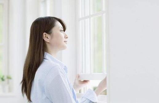 經(jīng)常開窗通風(fēng)換氣.jpg
