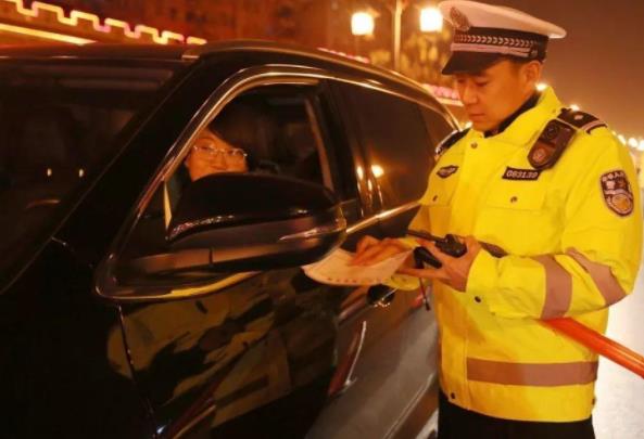 喝多少酒就達到酒駕標準?喝酒后多久能開車?