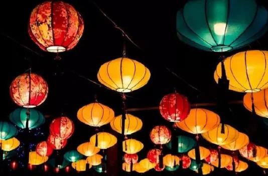 春節加班怎么算工資?2022年春節放假時間是多久?