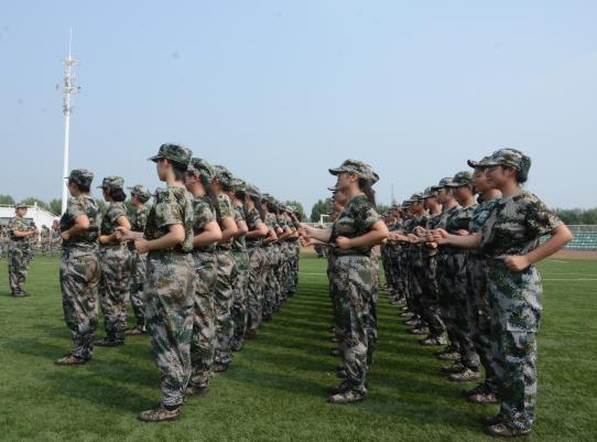 高中軍訓(xùn)是強(qiáng)制性的還是自愿的?高中不參加軍訓(xùn)會(huì)影響畢業(yè)嗎?