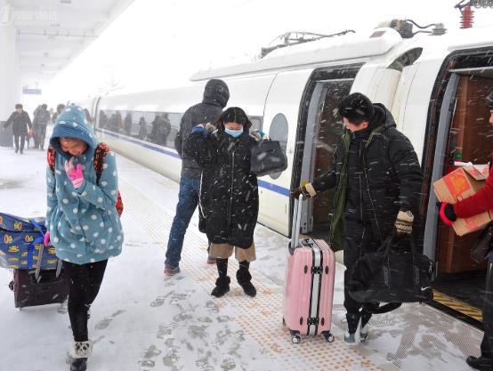 高鐵普及了為什么春運火車票還是難買?春運回家怎么避開人流高峰期