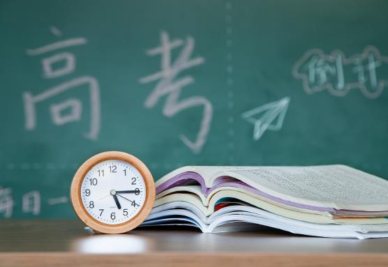 2022錯過了高考報名時間還能報名嗎?2022年的高考生是第幾屆學生