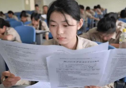 2022年高考哪些省份考三天?高考送考家長穿什么衣服