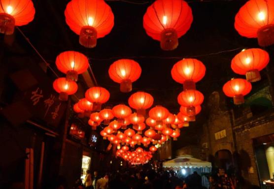 四川春節(jié)習(xí)俗:關(guān)于四川過春節(jié)的節(jié)日習(xí)俗