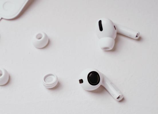 airpods2自動(dòng)彈窗怎么弄?為什么摘了airpods還在播放?