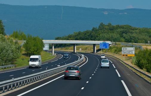2015年節(jié)假日全國高速公路免費(fèi)時(shí)間一覽表