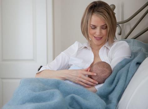 母乳喂養需要喂水嗎?母乳喂養不能吃什么