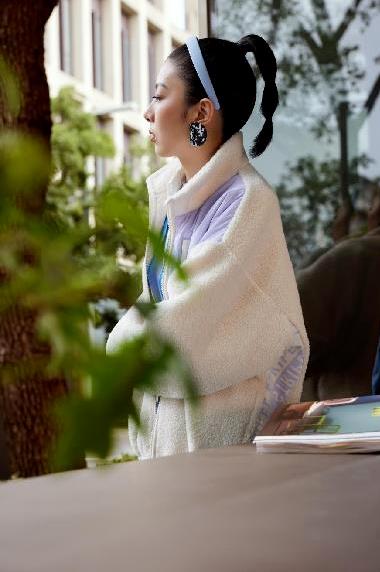 突破出色靈感,阿迪達(dá)斯秋冬外套升格“出色”魅力!