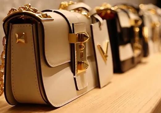 哪里買奢侈品包包便宜?奢侈品可以去專柜免費護理嗎