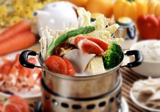 吃燙食健康隱患多-進(jìn)食溫度別超過(guò)40℃