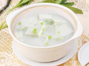 豆腐和什么一起吃好？豆腐不能和什么一起吃