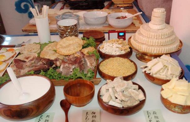 蒙古族飲食文化有什么特色?蒙古族和漢族飲食區(qū)別有哪些