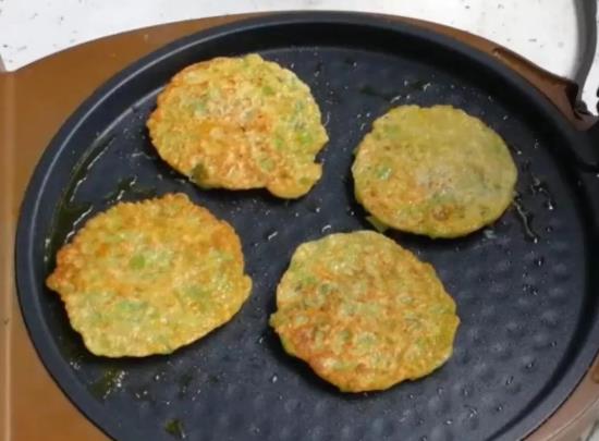 電餅鐺厚度多少才合適?電餅鐺買大的好還是小的好?