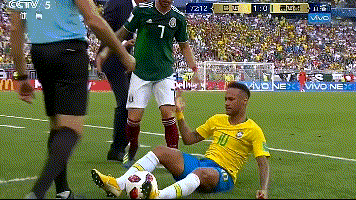 內馬爾滾(Neymar Rolling)是什么意思?眾名宿皆痛批其假摔 遭球迷惡搞