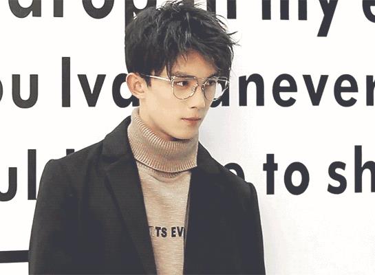 小狼狗是什么意思什么梗?年紀小的霸道總裁 帥氣霸氣富有侵略性