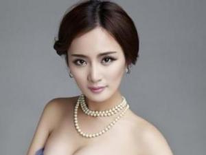 ?小楊冪黎丹個(gè)人資料，黎丹豐胸后人氣暴漲