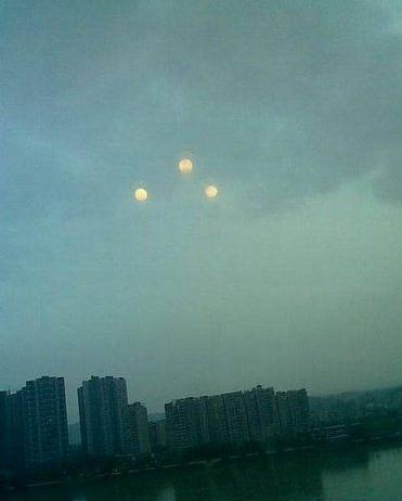 江蘇上海天空3個(gè)太陽(yáng),南京晴天倒掛微笑彩虹,專家稱不是末日是幻日