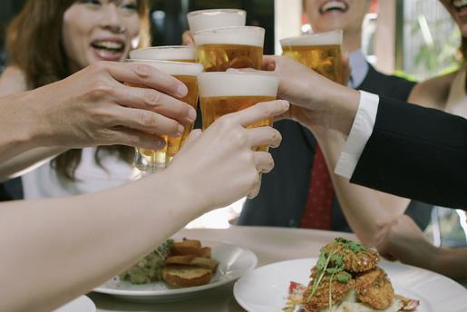 為什么一喝啤酒就拉肚子？喝啤酒拉肚子怎么辦