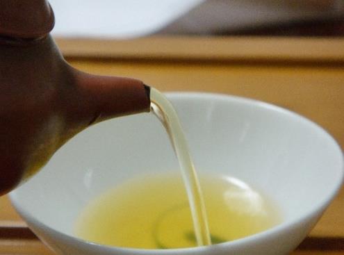 沏茶的最佳水溫是多少？多高的水溫泡茶最好