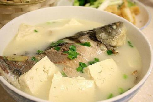 喝鯽魚湯有什么功效？鯽魚的營養(yǎng)價值