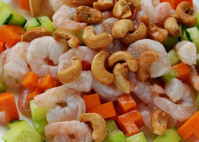 腰果的營養(yǎng)價值、功效與作用、食用禁忌、食用方法