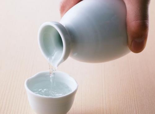 怎樣選購優(yōu)質(zhì)的白酒？選購白酒的注意事項(xiàng)