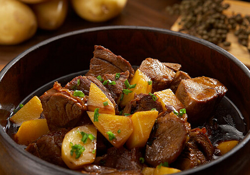 牛肉燉土豆的做法-牛肉燉土豆怎么做？