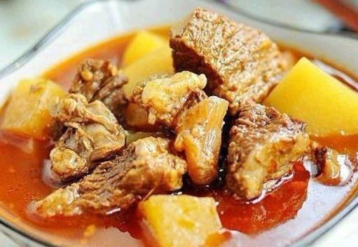 如何做土豆燉牛肉？土豆燉牛肉的做法