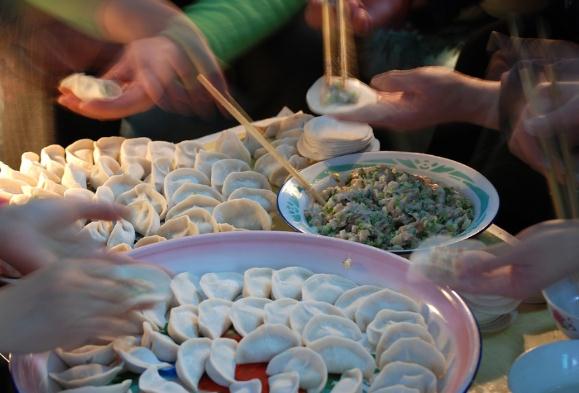如何快速包餃子？快速包餃子的小竅門